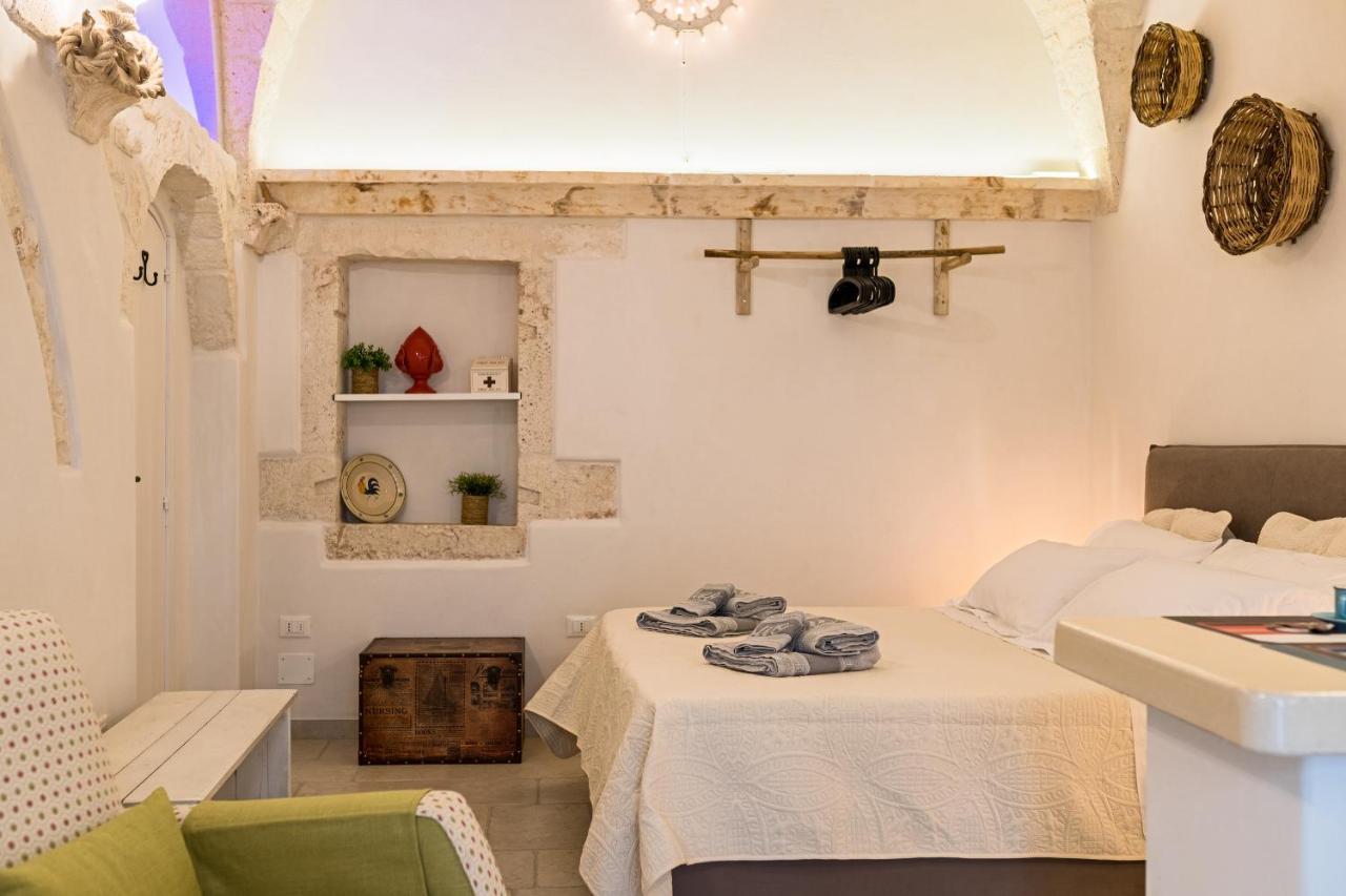 White House Flats & Ostuni