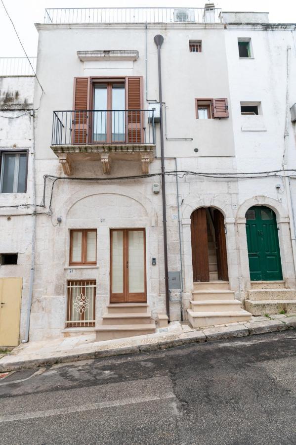 White House Flats & Ostuni